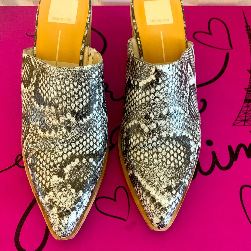 Dolce Vita shoes-size 8
